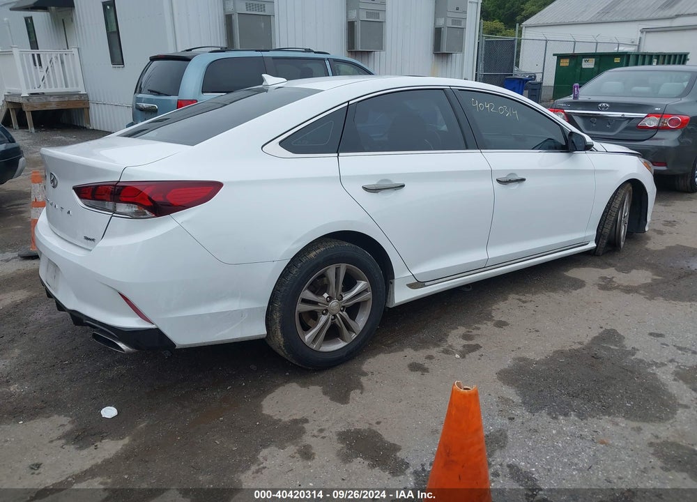 2018 HYUNDAI SONATA SPORT VIN: 5NPE34AF8JH707634