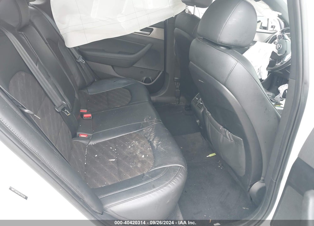 2018 HYUNDAI SONATA SPORT VIN: 5NPE34AF8JH707634