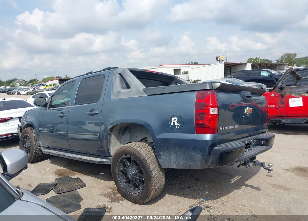2011 CHEVROLET AVALANCHE 1500 LS VIN: 3GNMCEE04BG308941