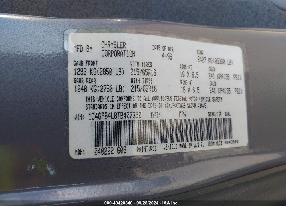 1996 CHRYSLER TOWN & COUNTRY LXI VIN: 1C4GP64L8TB407350