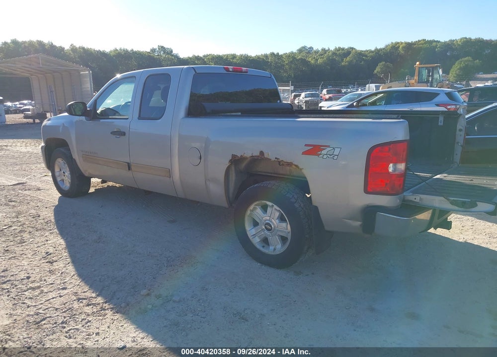2009 CHEVROLET SILVERADO 1500 LT VIN: 2GCEK290991116989