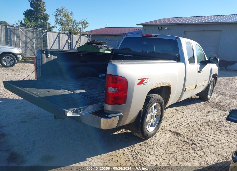 2009 CHEVROLET SILVERADO 1500 LT VIN: 2GCEK290991116989