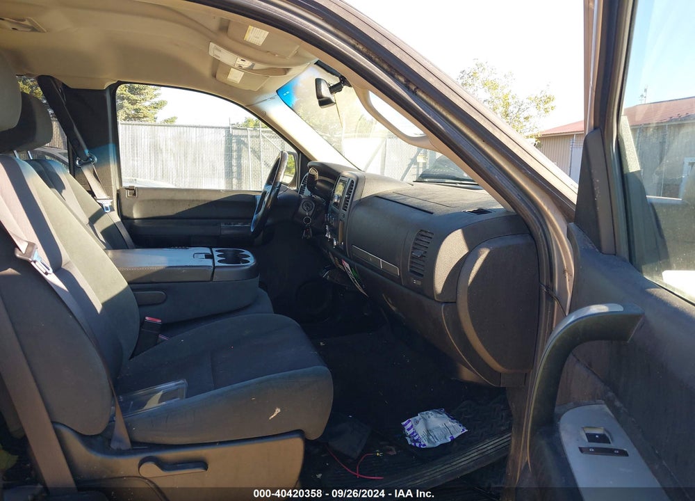 2009 CHEVROLET SILVERADO 1500 LT VIN: 2GCEK290991116989