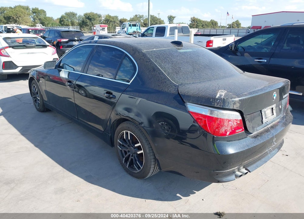 2007 BMW 530XI VIN: WBANF73567CU24051