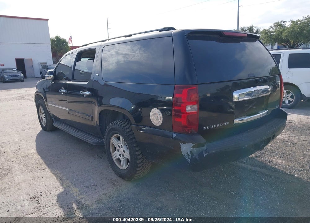 2007 CHEVROLET SUBURBAN 1500 VIN: 1GNFC16047J208472