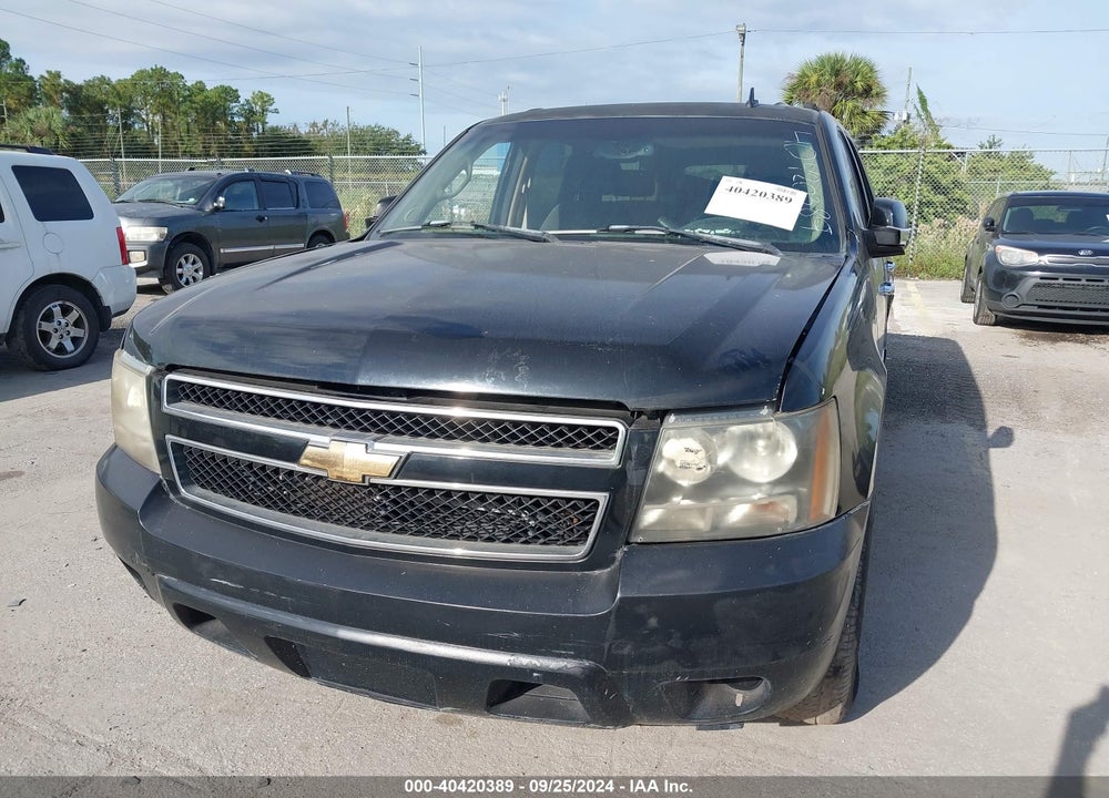 2007 CHEVROLET SUBURBAN 1500 VIN: 1GNFC16047J208472