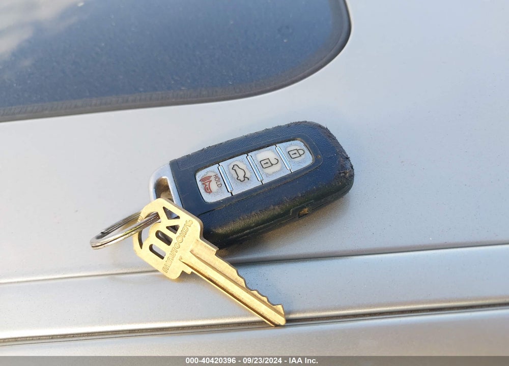 2010 HYUNDAI GENESIS 3.8 VIN: KMHGC4DE6AU080624