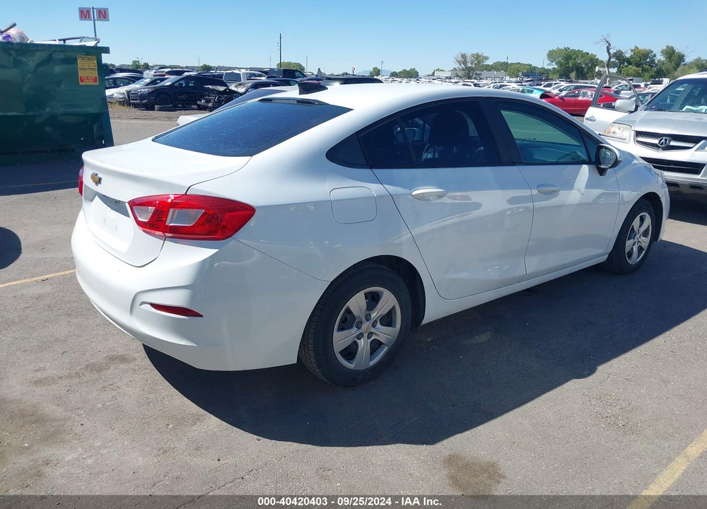2017 CHEVROLET CRUZE VIN: 1G1BC5SM1H7123380