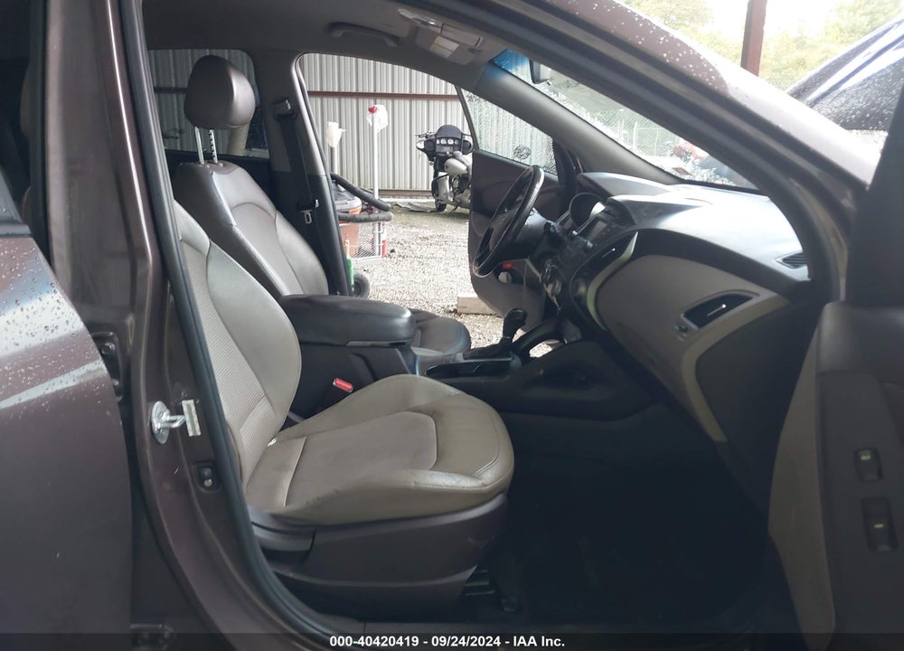 2014 HYUNDAI TUCSON SE VIN: KM8JU3AGXEU931798