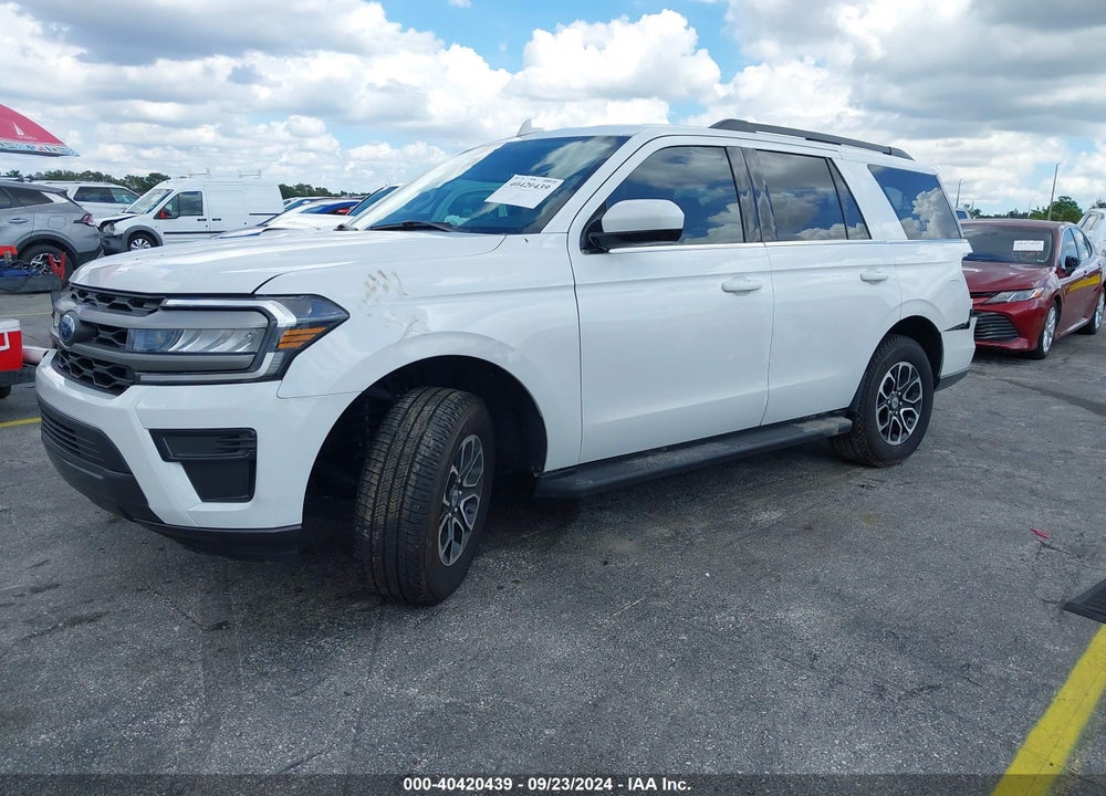 2024 FORD EXPEDITION XLT VIN: 1FMJU1H87REA24025
