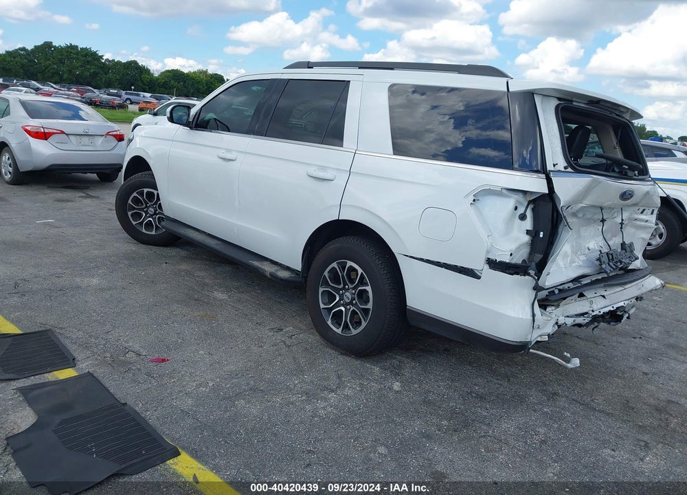 2024 FORD EXPEDITION XLT VIN: 1FMJU1H87REA24025