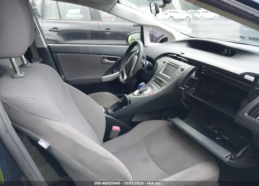 2013 TOYOTA PRIUS TWO VIN: JTDKN3DU1D1729892