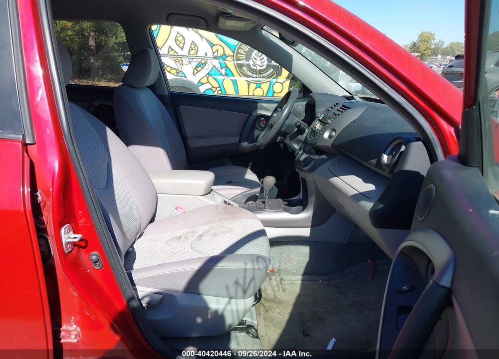 2006 TOYOTA RAV4 VIN: JTMBD33VX66017173