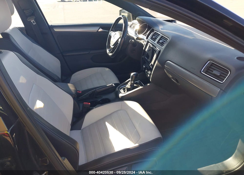 2016 VOLKSWAGEN JETTA 1.8T SPORT VIN: 3VWD17AJXGM400179