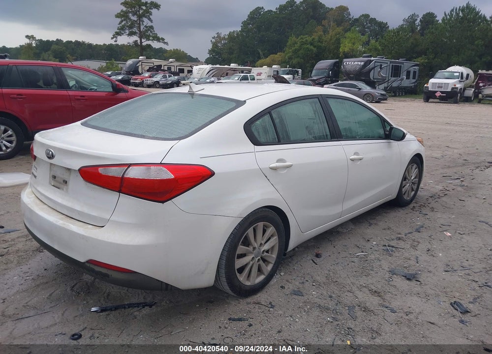 2015 KIA FORTE LX VIN: KNAFX4A69F5272104