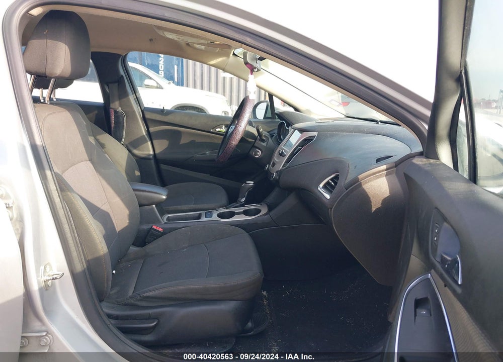 2018 CHEVROLET CRUZE LS AUTO VIN: 1G1BC5SM7J7155028