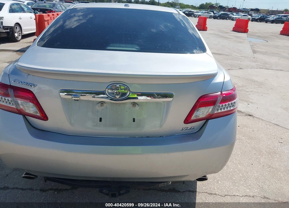 2011 TOYOTA CAMRY XLE V6 VIN: 4T1BK3EKXBU625916
