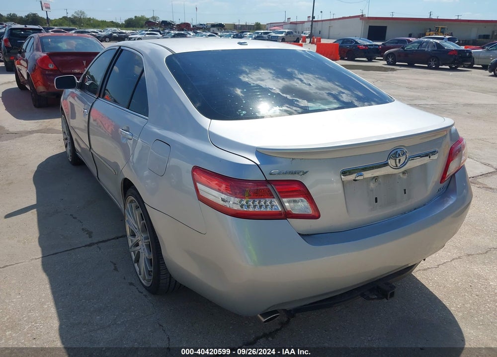 2011 TOYOTA CAMRY XLE V6 VIN: 4T1BK3EKXBU625916
