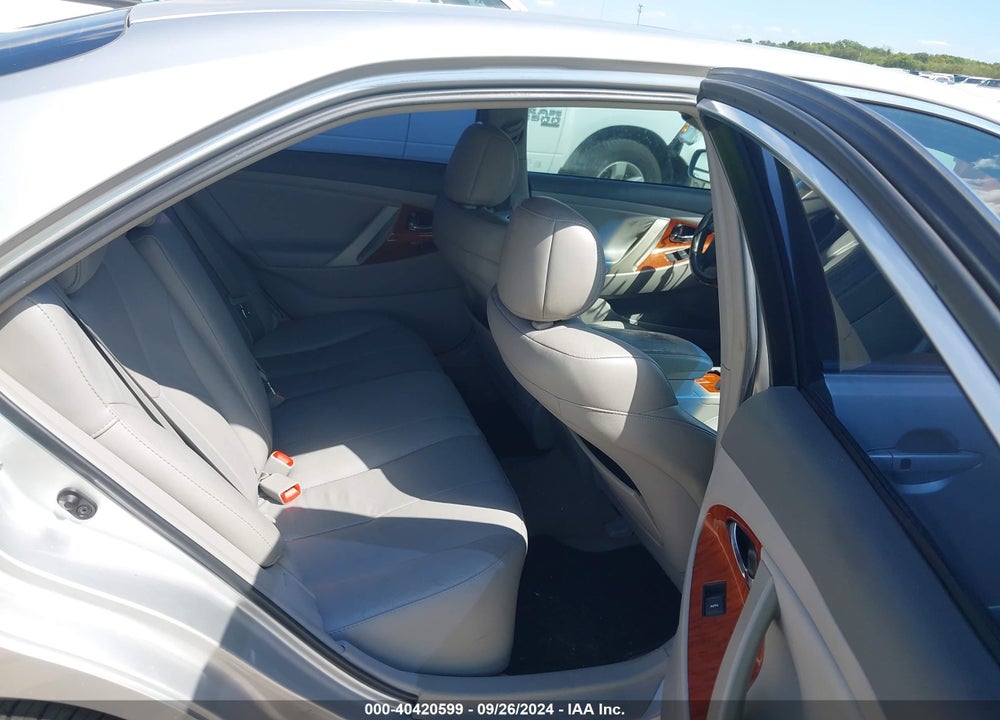2011 TOYOTA CAMRY XLE V6 VIN: 4T1BK3EKXBU625916