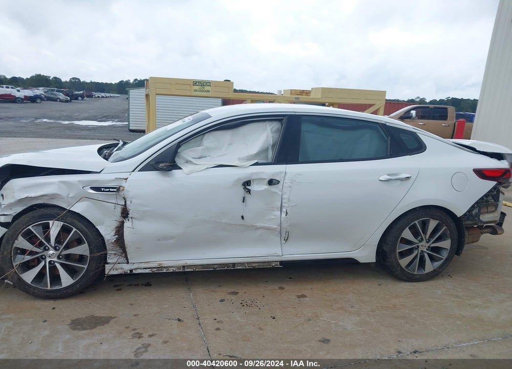 2016 KIA OPTIMA SX TURBO VIN: 5XXGW4L29GG080117