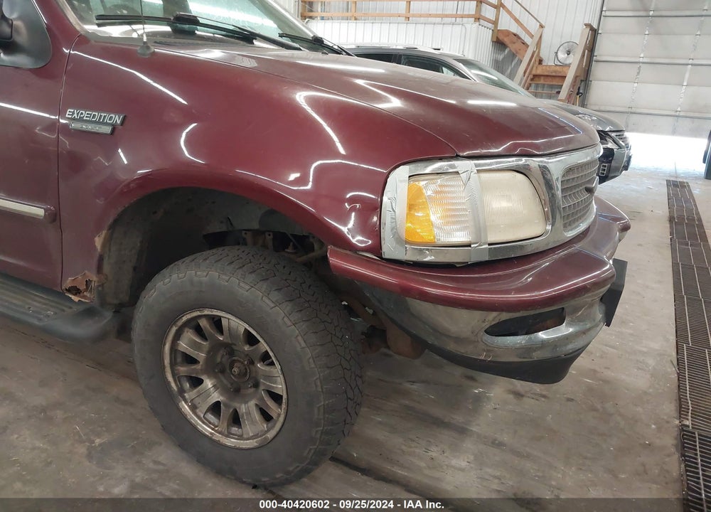1998 FORD EXPEDITION EDDIE BAUER/XLT VIN: 1FMRU18W4WLA69125