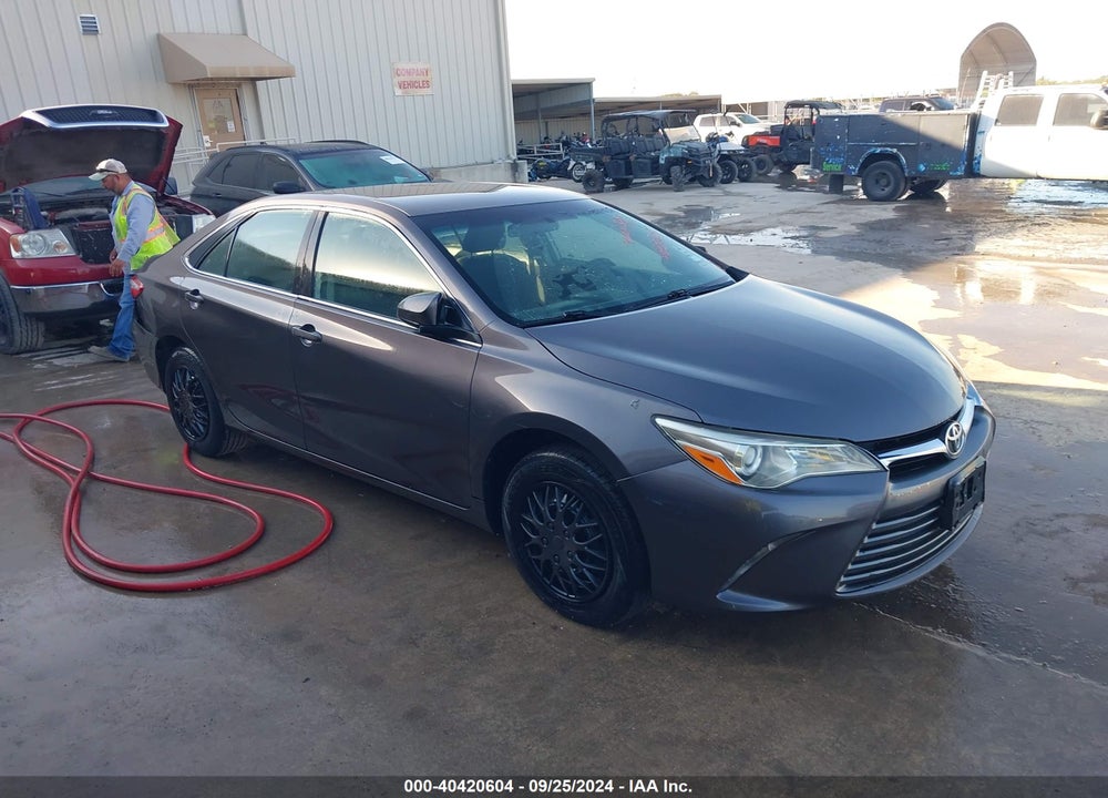 2015 TOYOTA CAMRY LE VIN: 4T1BF1FKXFU922701
