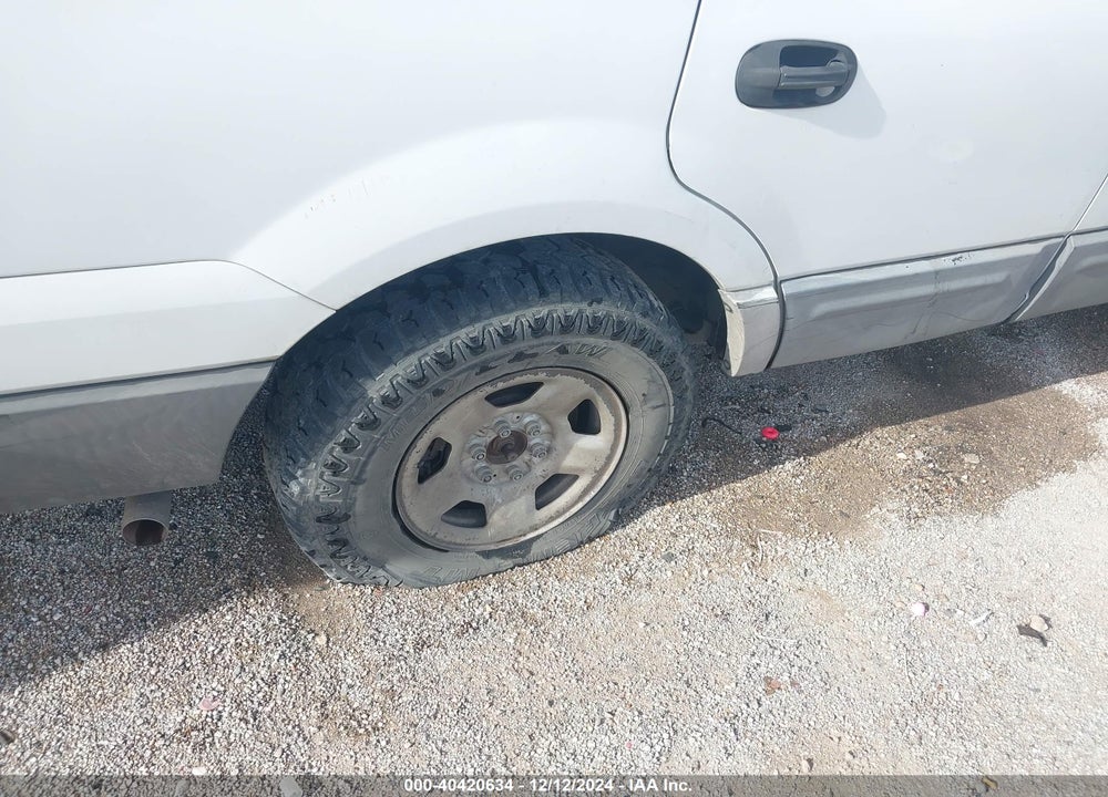 2004 FORD EXPEDITION NBX/XLT VIN: 1FMPU16L44LA92921