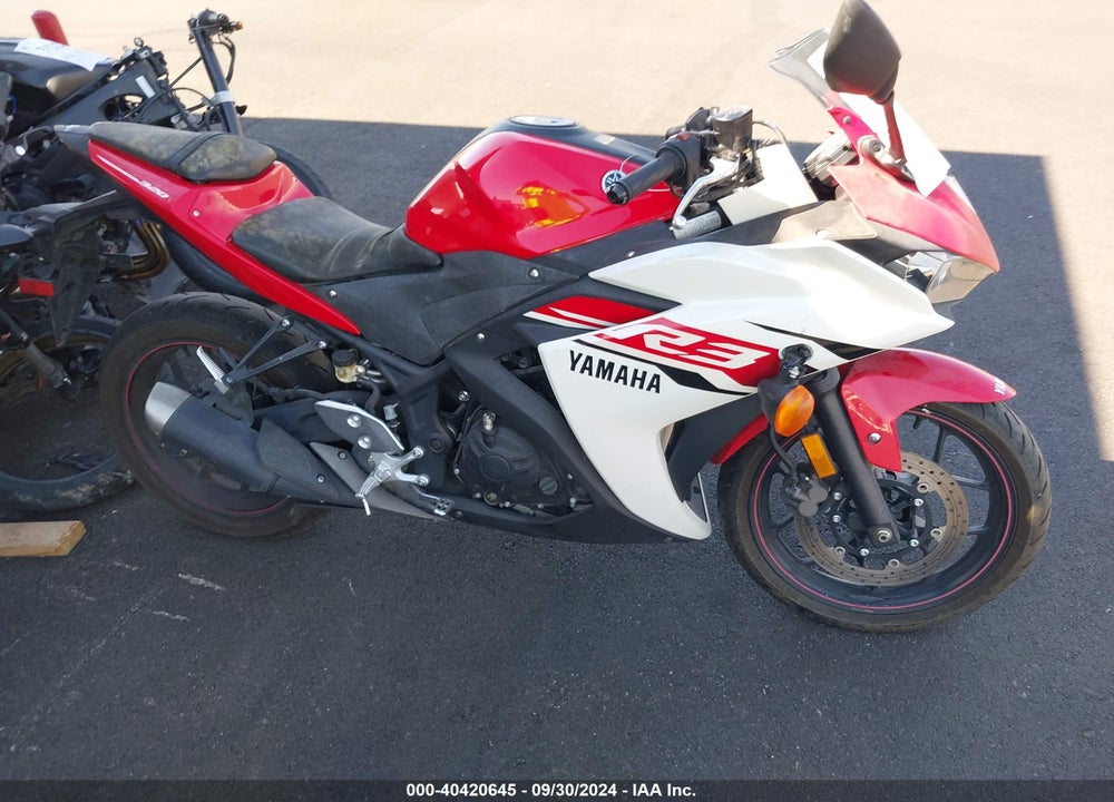 2015 YAMAHA YZFR3 VIN: MH3RH06Y3FK006208