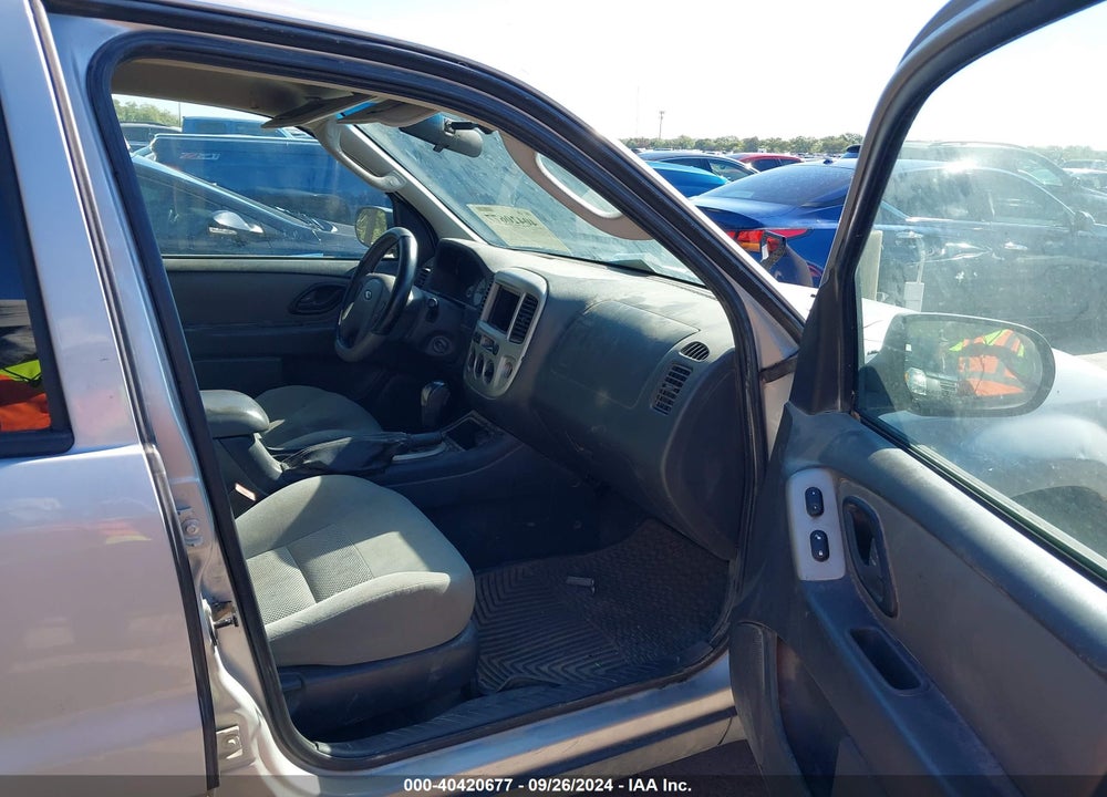2005 FORD ESCAPE XLT VIN: 1FMYU031X5KB32413