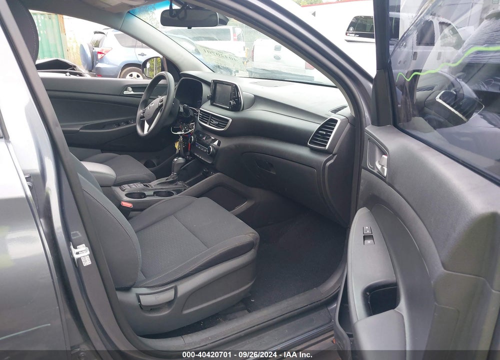 2019 HYUNDAI TUCSON SE VIN: KM8J23A47KU041802