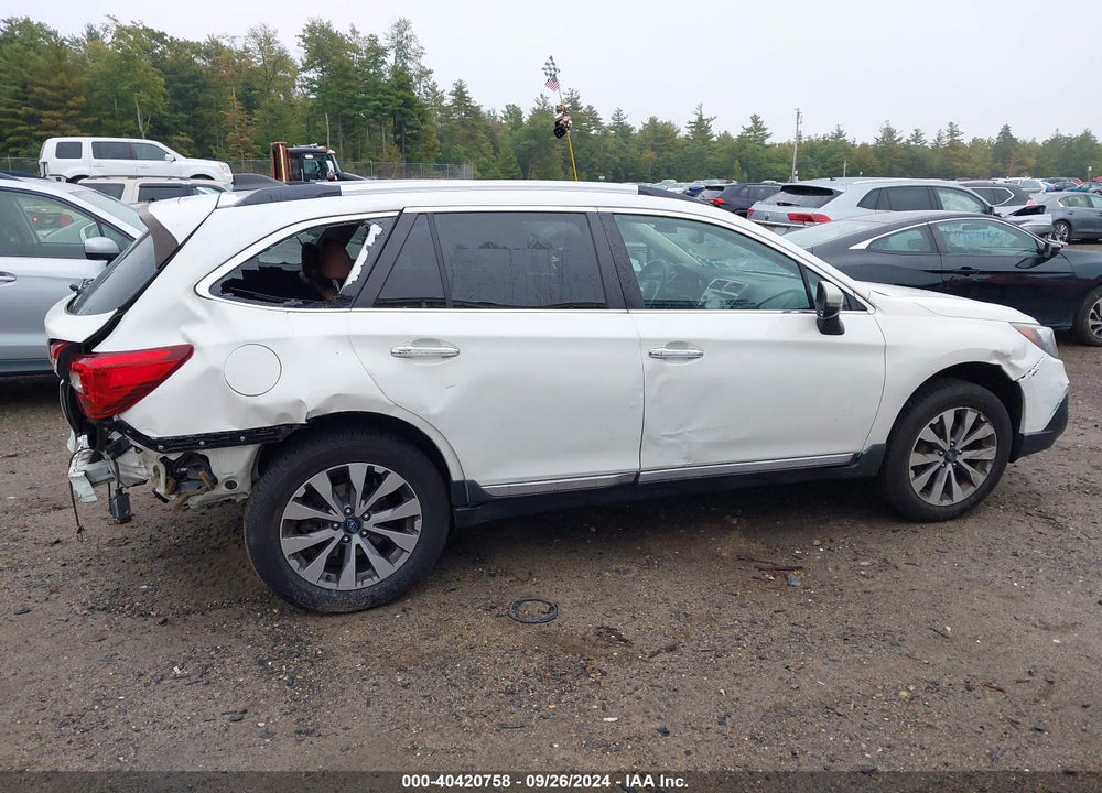 2018 SUBARU OUTBACK 2.5I TOURING VIN: 4S4BSATC8J3356464