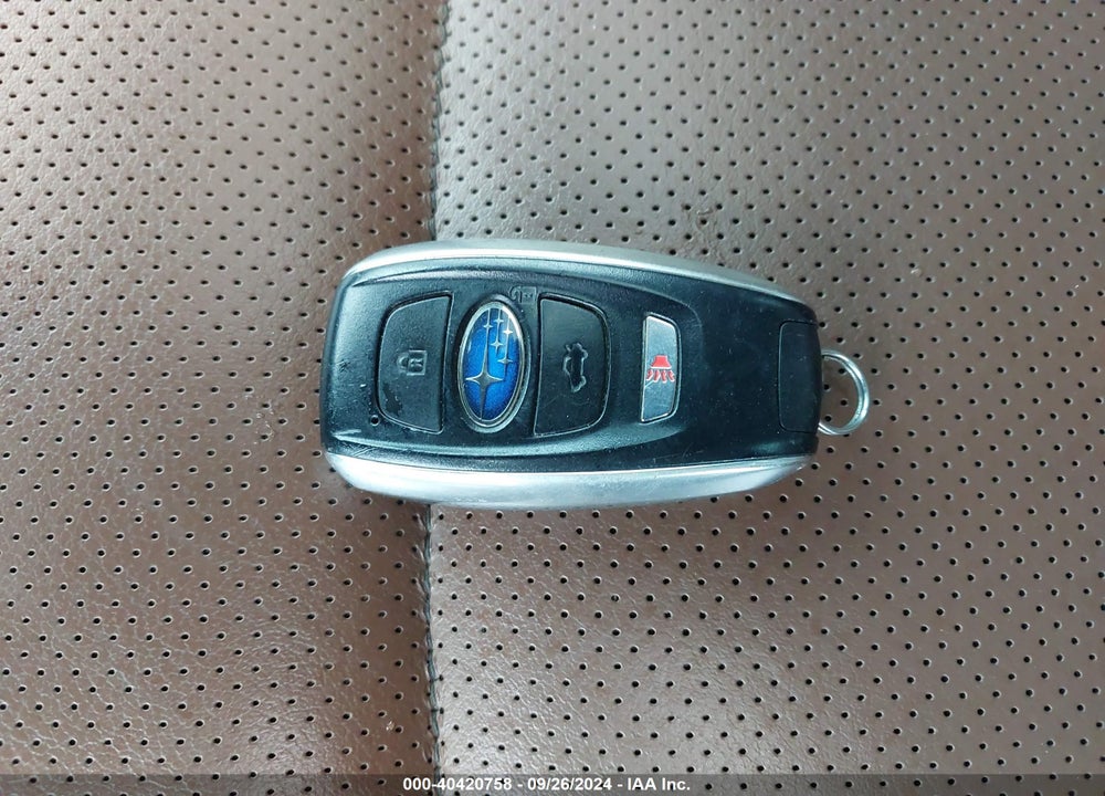 2018 SUBARU OUTBACK 2.5I TOURING VIN: 4S4BSATC8J3356464