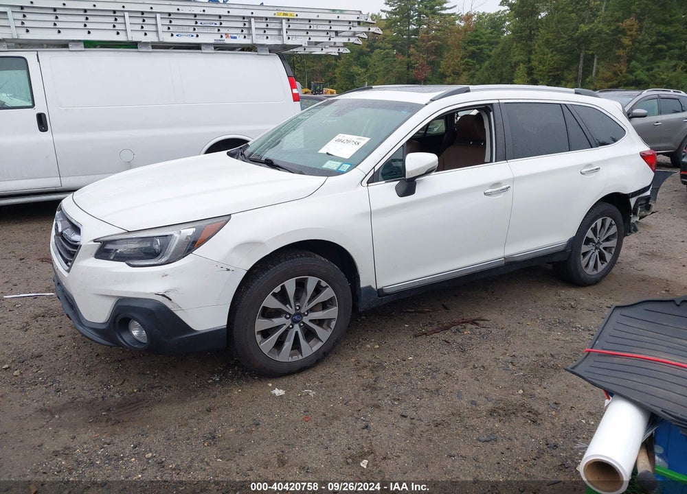 2018 SUBARU OUTBACK 2.5I TOURING VIN: 4S4BSATC8J3356464