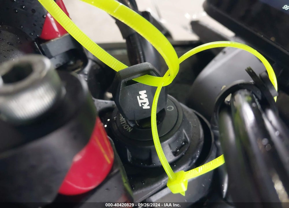 2024 KTM 890 ADVENTURE R VIN: VBKTR6406RM878858