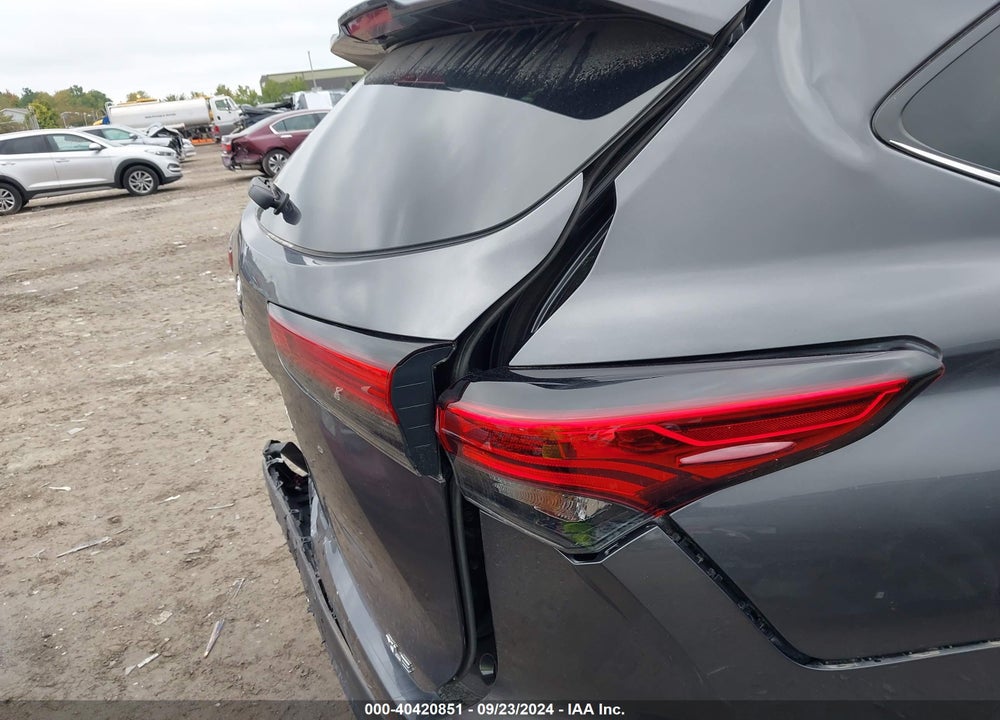 2023 TOYOTA HIGHLANDER XLE VIN: 5TDKDRAH0PS003137