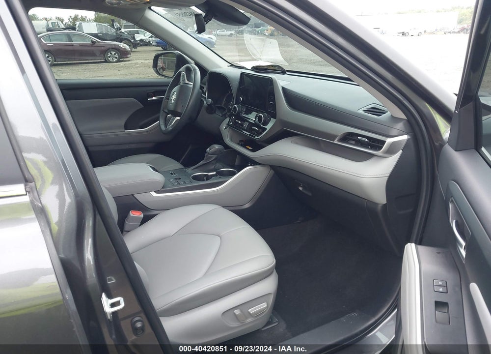 2023 TOYOTA HIGHLANDER XLE VIN: 5TDKDRAH0PS003137