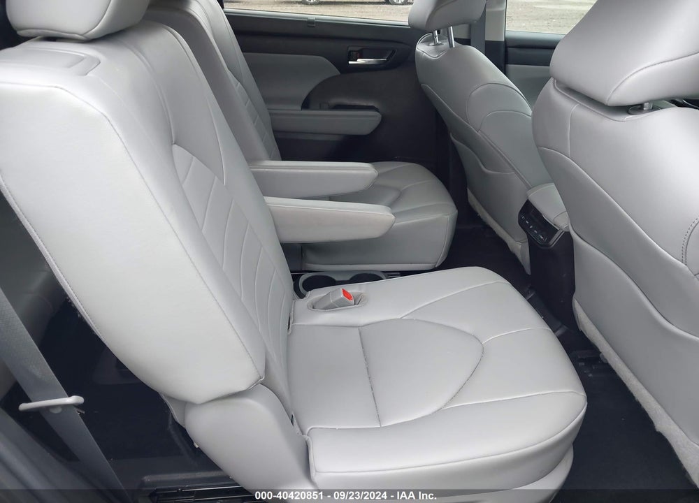 2023 TOYOTA HIGHLANDER XLE VIN: 5TDKDRAH0PS003137