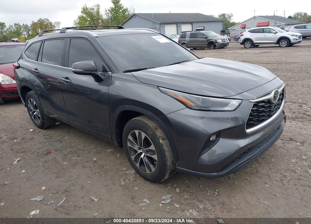 2023 TOYOTA HIGHLANDER XLE VIN: 5TDKDRAH0PS003137