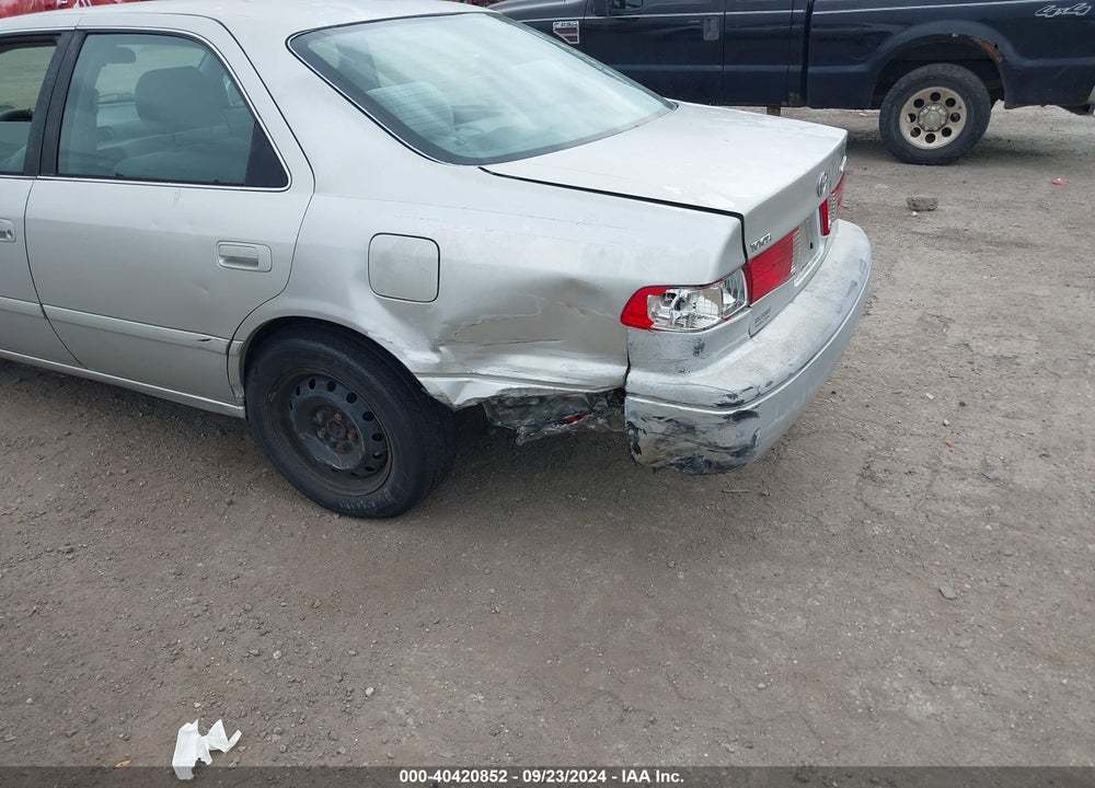 2001 TOYOTA CAMRY CE VIN: 4T1BG22KX1U836029