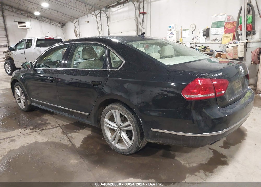 2012 VOLKSWAGEN PASSAT 2.0L TDI SEL PREMIUM VIN: 1VWCN7A36CC049171