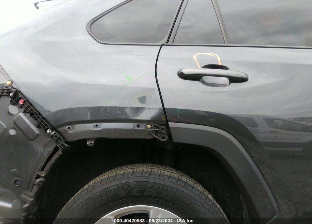 2020 TOYOTA RAV4 XLE VIN: JTMW1RFV8LD059177