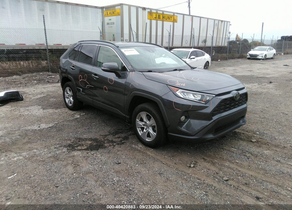 2020 TOYOTA RAV4 XLE VIN: JTMW1RFV8LD059177
