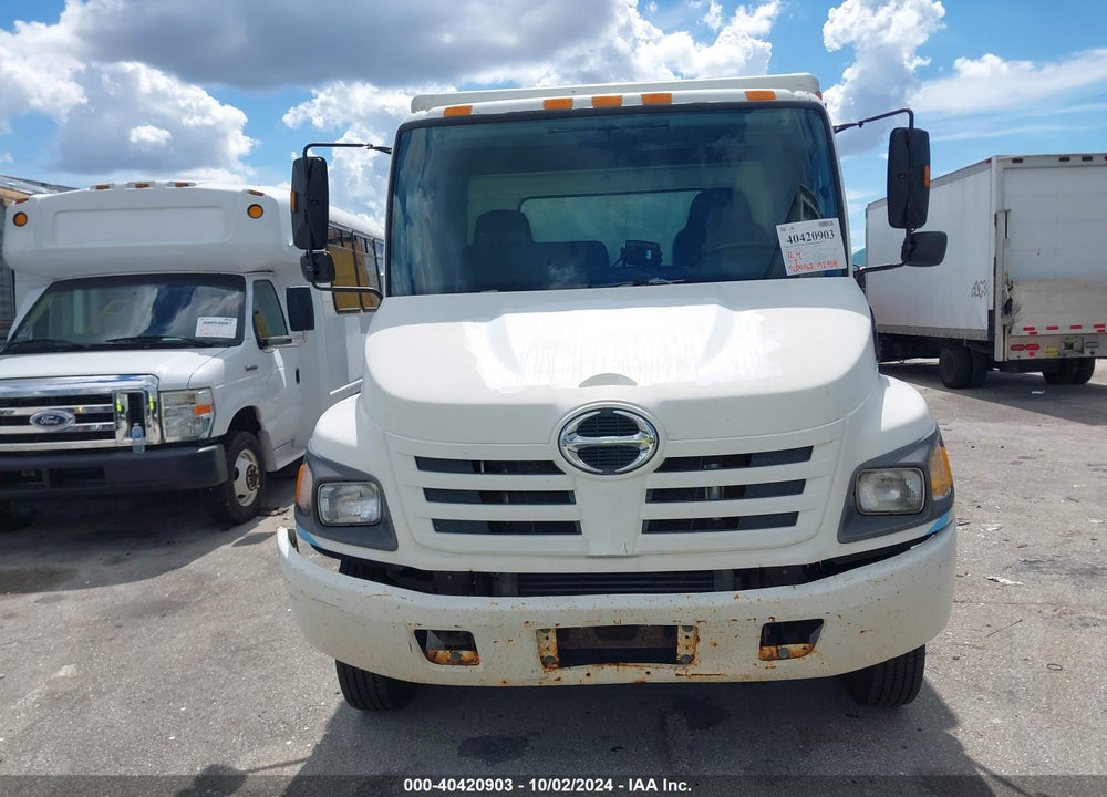 2005 HINO 145 VIN: JHBNA6JF651S10054