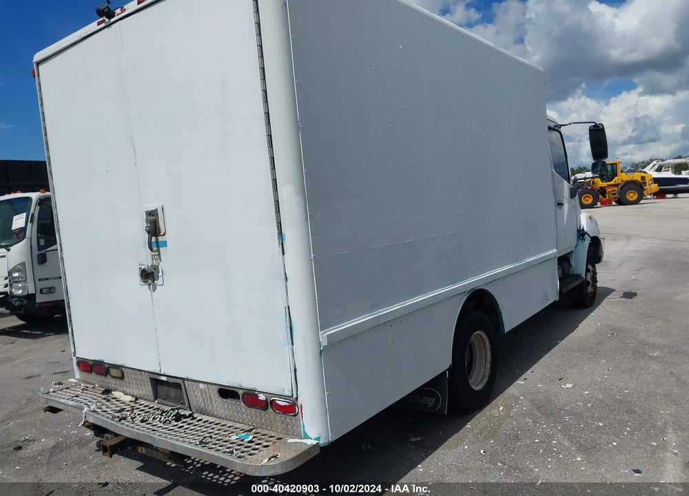 2005 HINO 145 VIN: JHBNA6JF651S10054