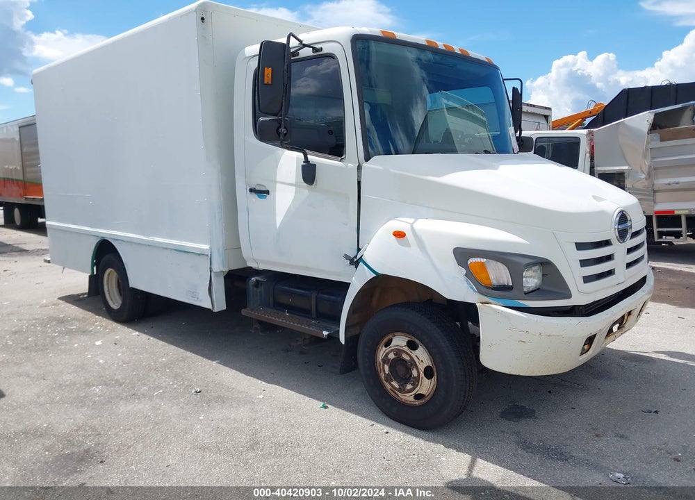 2005 HINO 145 VIN: JHBNA6JF651S10054