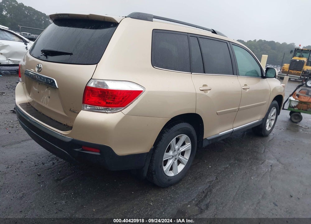 2012 TOYOTA HIGHLANDER SE V6 VIN: 5TDBK3EH1CS133287