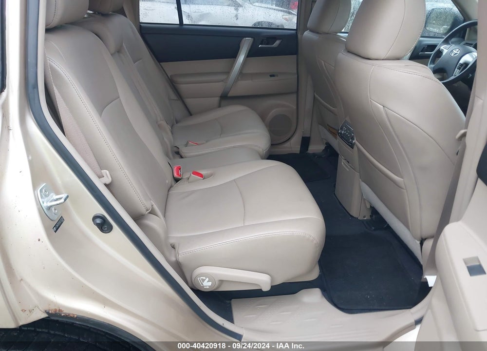 2012 TOYOTA HIGHLANDER SE V6 VIN: 5TDBK3EH1CS133287