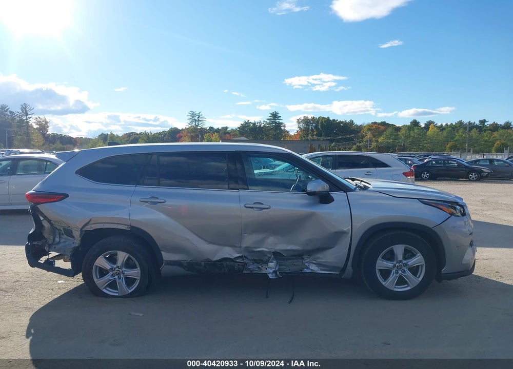2022 TOYOTA HIGHLANDER LE VIN: 5TDBZRBH2NS578630