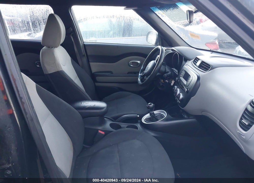 2014 KIA SOUL VIN: KNDJN2A28E7045977