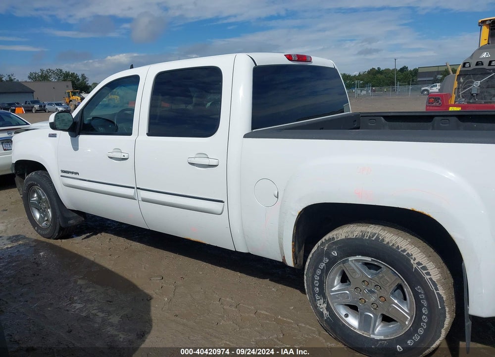 2011 GMC SIERRA 1500 SLE VIN: 3GTP2VE30BG232802
